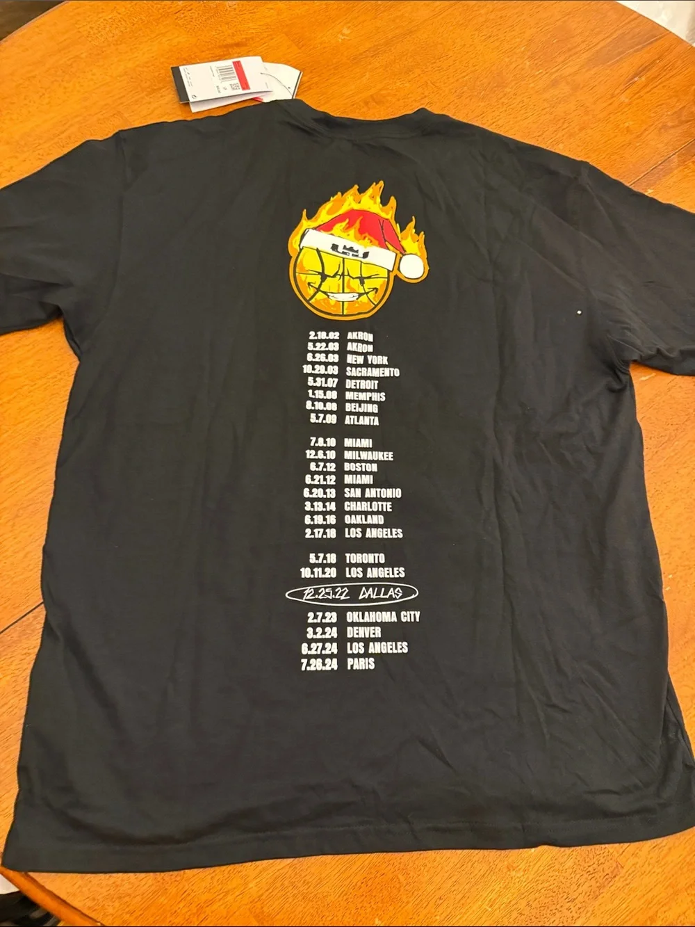 Nike Black Graphic Flame & Boot Short Sleeve Tee LeBron Christmas L Large